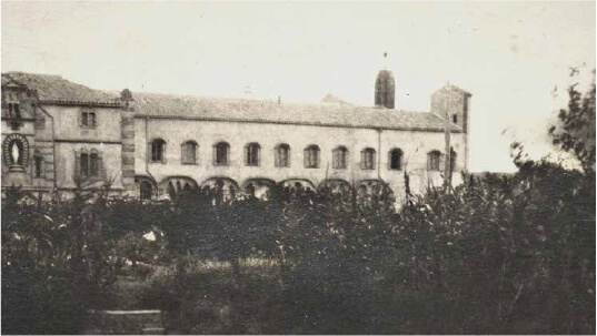 Photo of old building of Colom